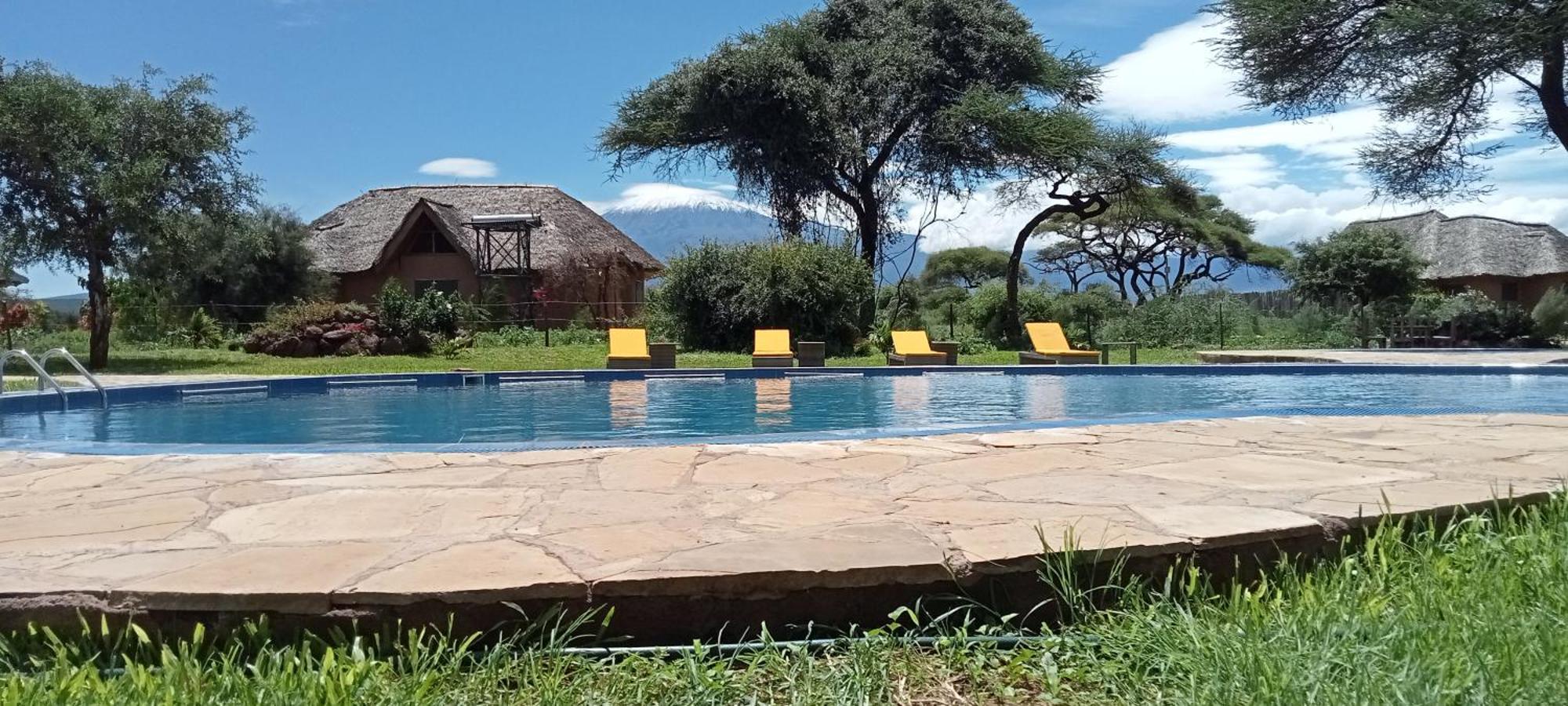 Oilepo Amboseli Hotel Rift Valley Exterior photo