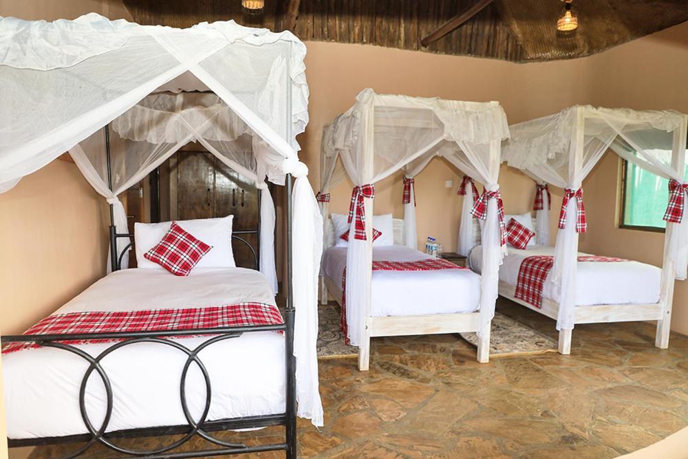 Oilepo Amboseli Hotel Rift Valley Exterior photo